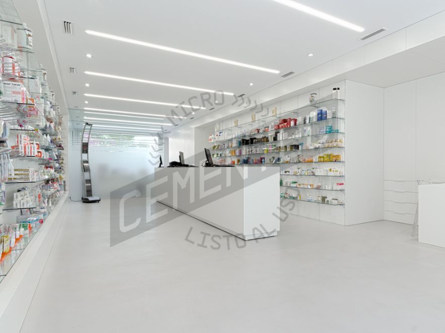 microcemento-propiedades-farmacia reforma realizada en una farmacia como ejemplo para explicar microcemento propiedades